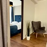 Baltic Beachside Daire *